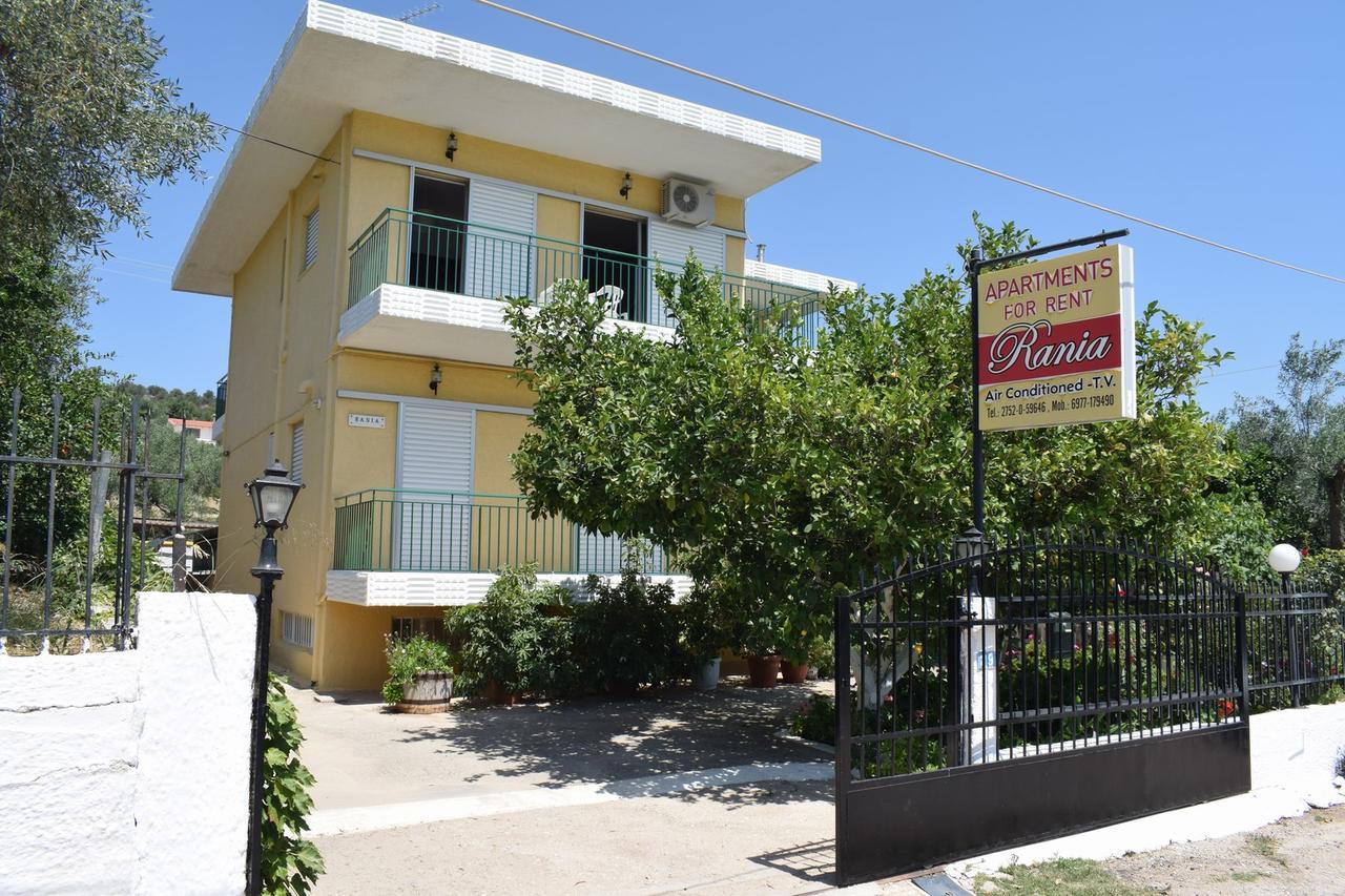 Apartments Rania Tolón Exterior photo